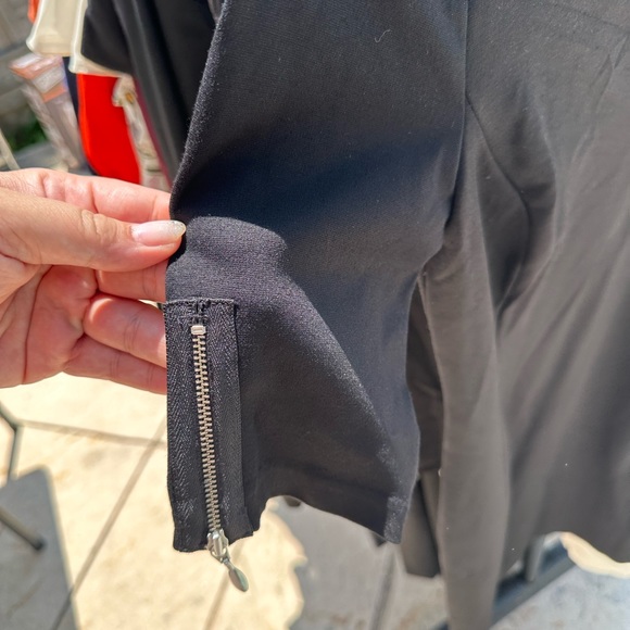 Banana republic dress size 4 NWT black with zipper detail - Picture 2 of 6